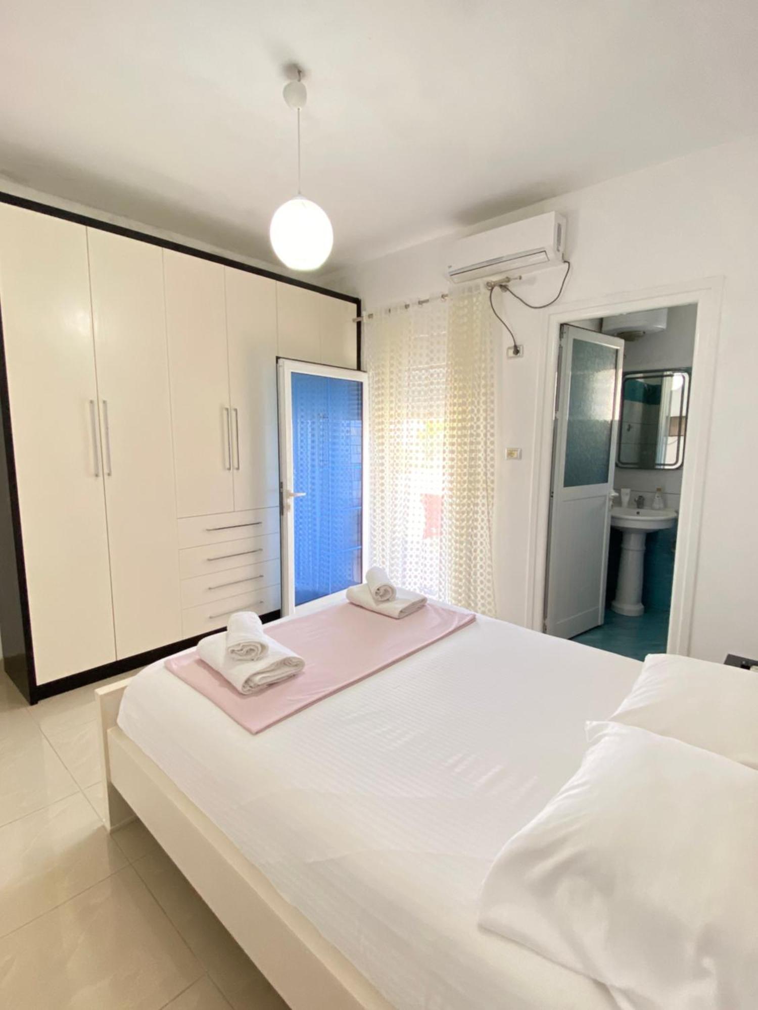 Ksamil Guest House Dea Екстериор снимка